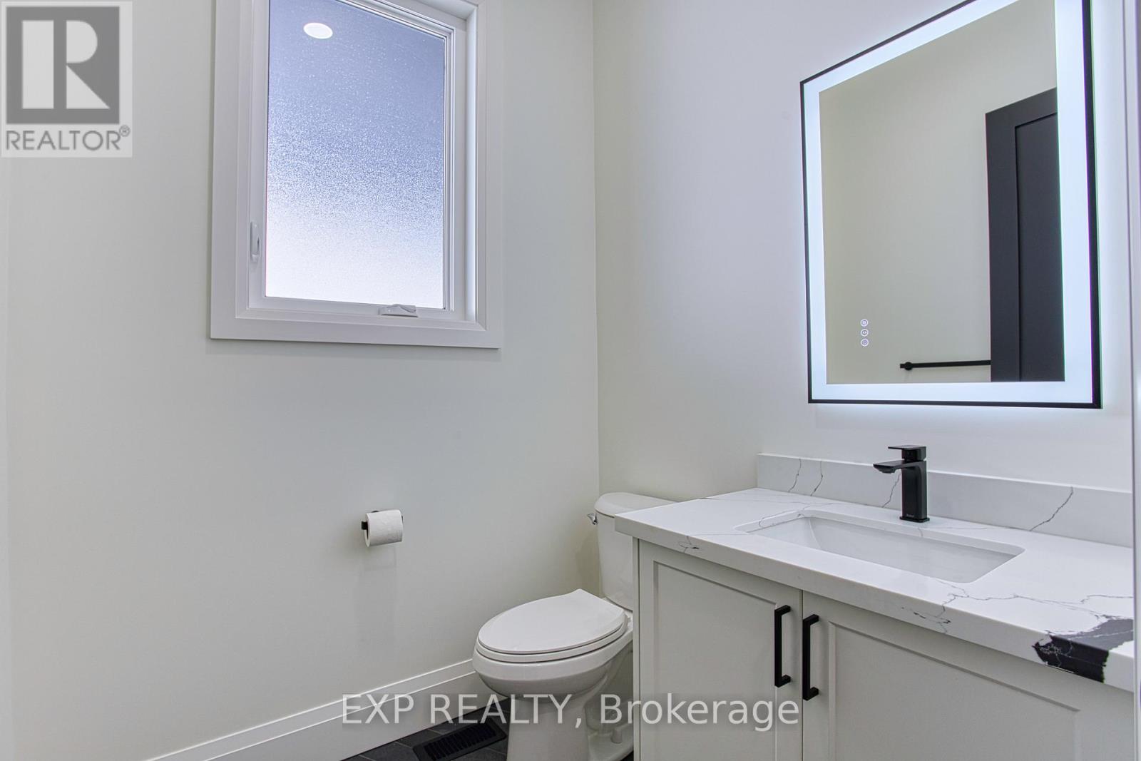9392 Silver Street, West Lincoln, Ontario  L0R 1E0 - Photo 44 - X12081667