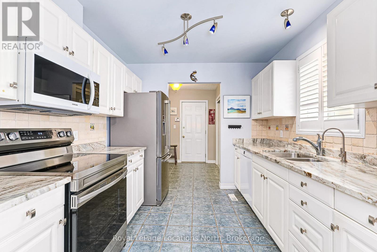 38 Bush Street, Collingwood, Ontario  L9Y 4T1 - Photo 10 - S12113705