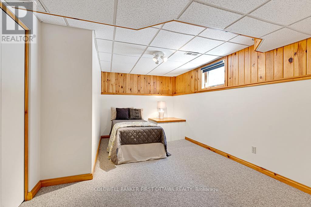 206 Deerwood Drive, Ottawa, Ontario  K0A 2H0 - Photo 30 - X12044441