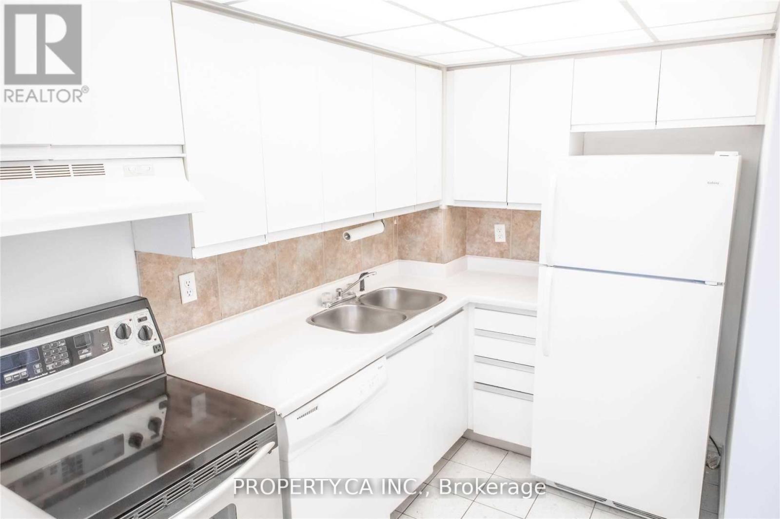 404 - 40 Scollard Street S, Toronto, Ontario  M5M 3S1 - Photo 13 - C12113654