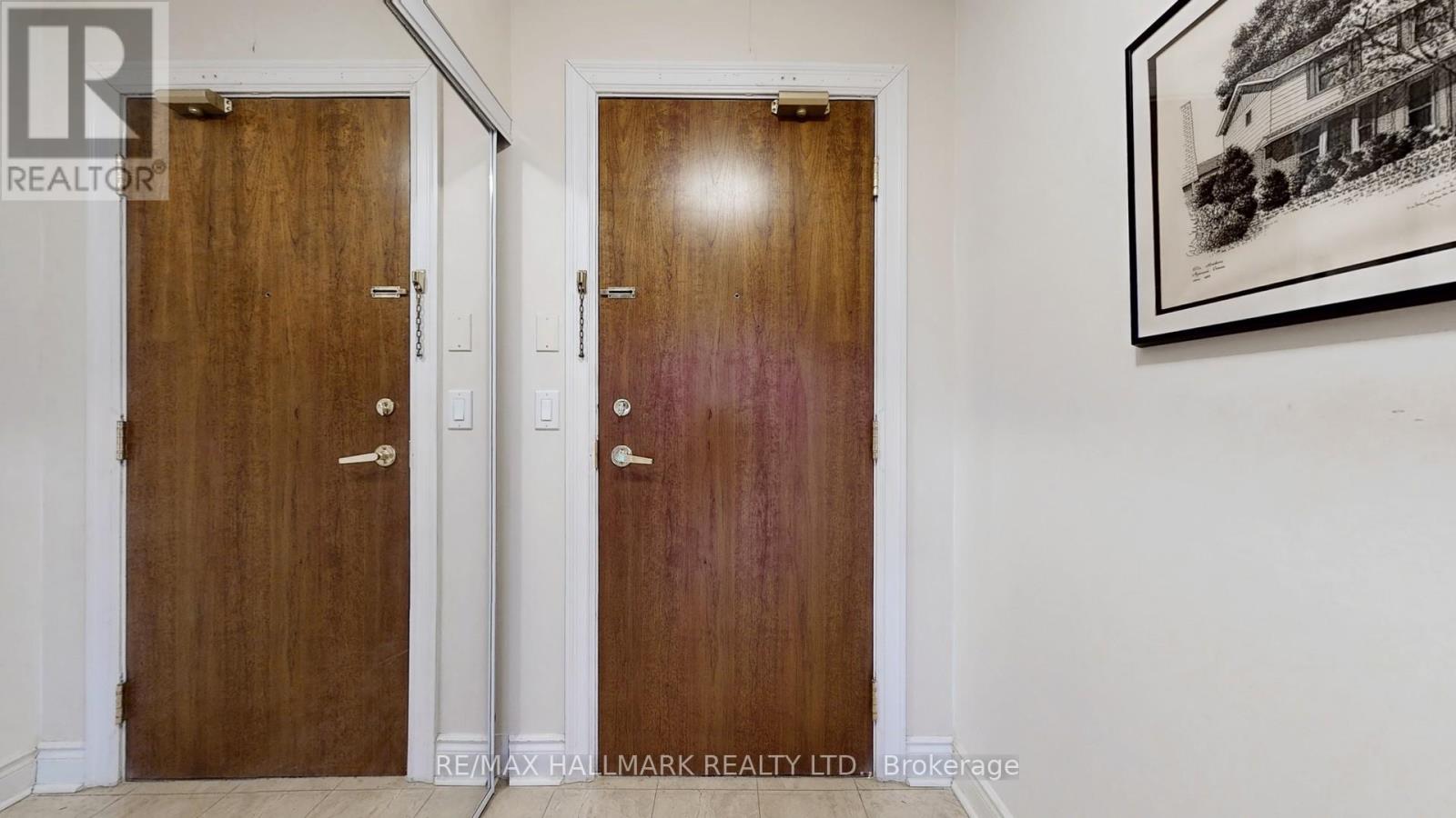 Property at 704 - 18 KENASTON GARDENS image 4