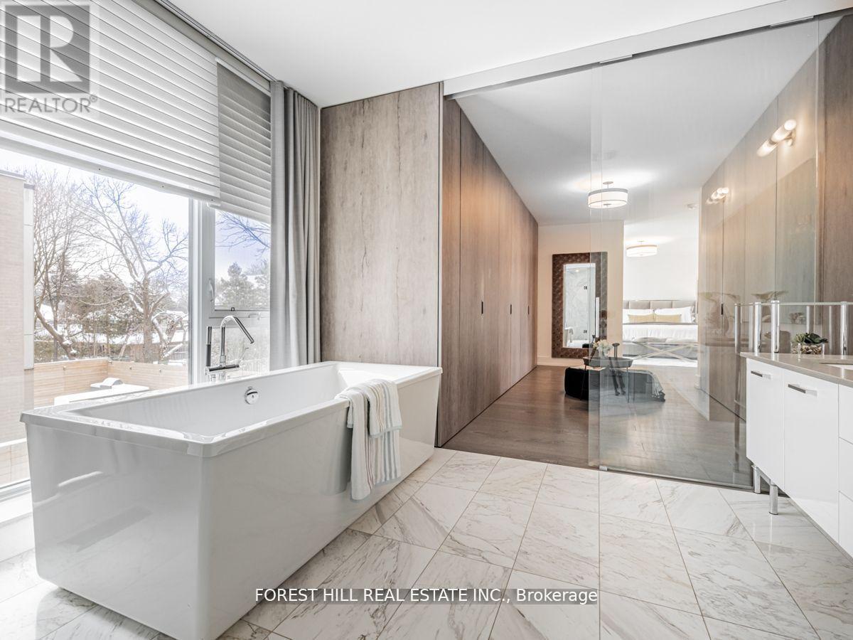7 Fairmeadow Avenue, Toronto, Ontario  M2P 0A5 - Photo 39 - C12113663