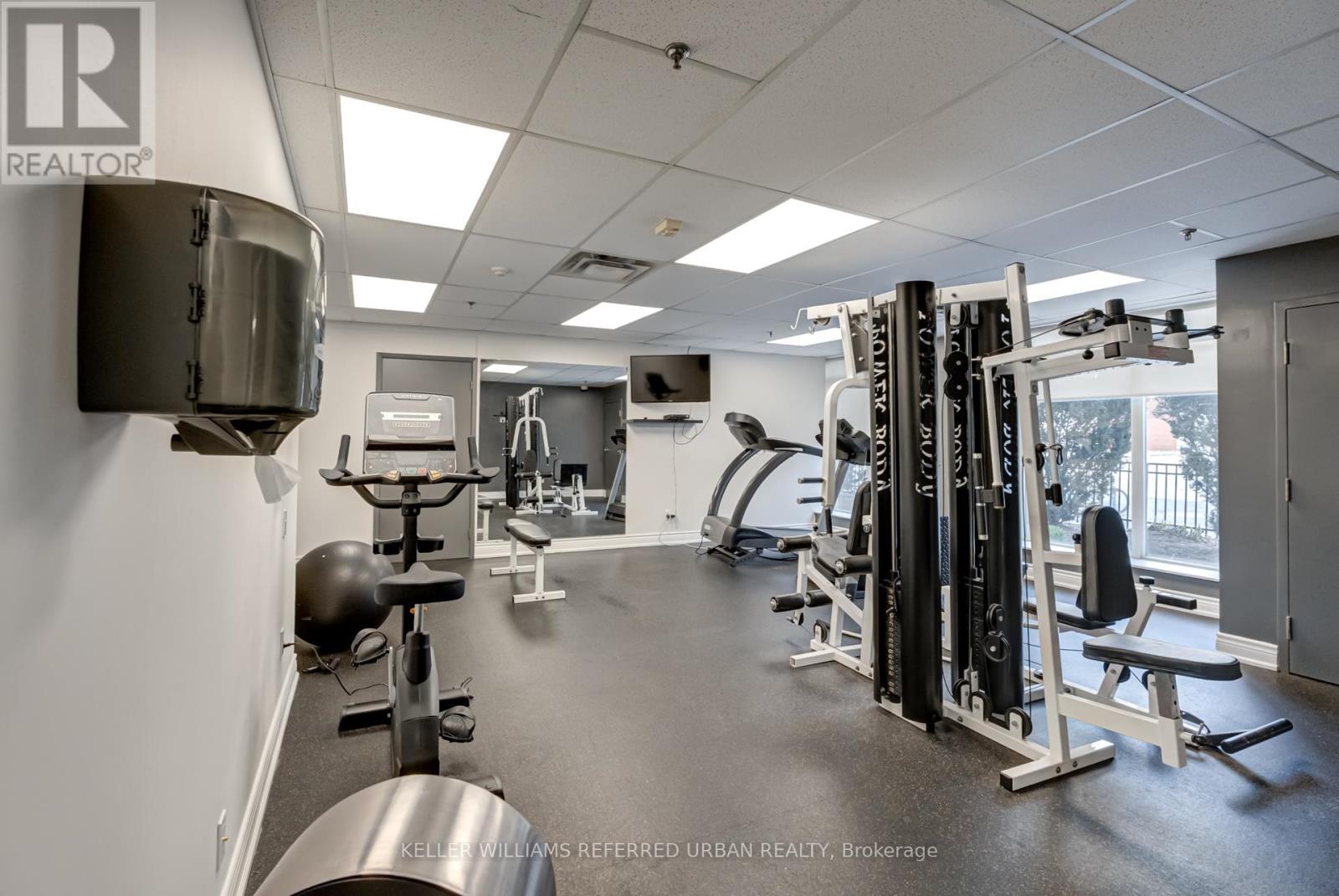 703 - 140 Bathurst Street, Toronto, Ontario  M5V 3N8 - Photo 21 - C12113740