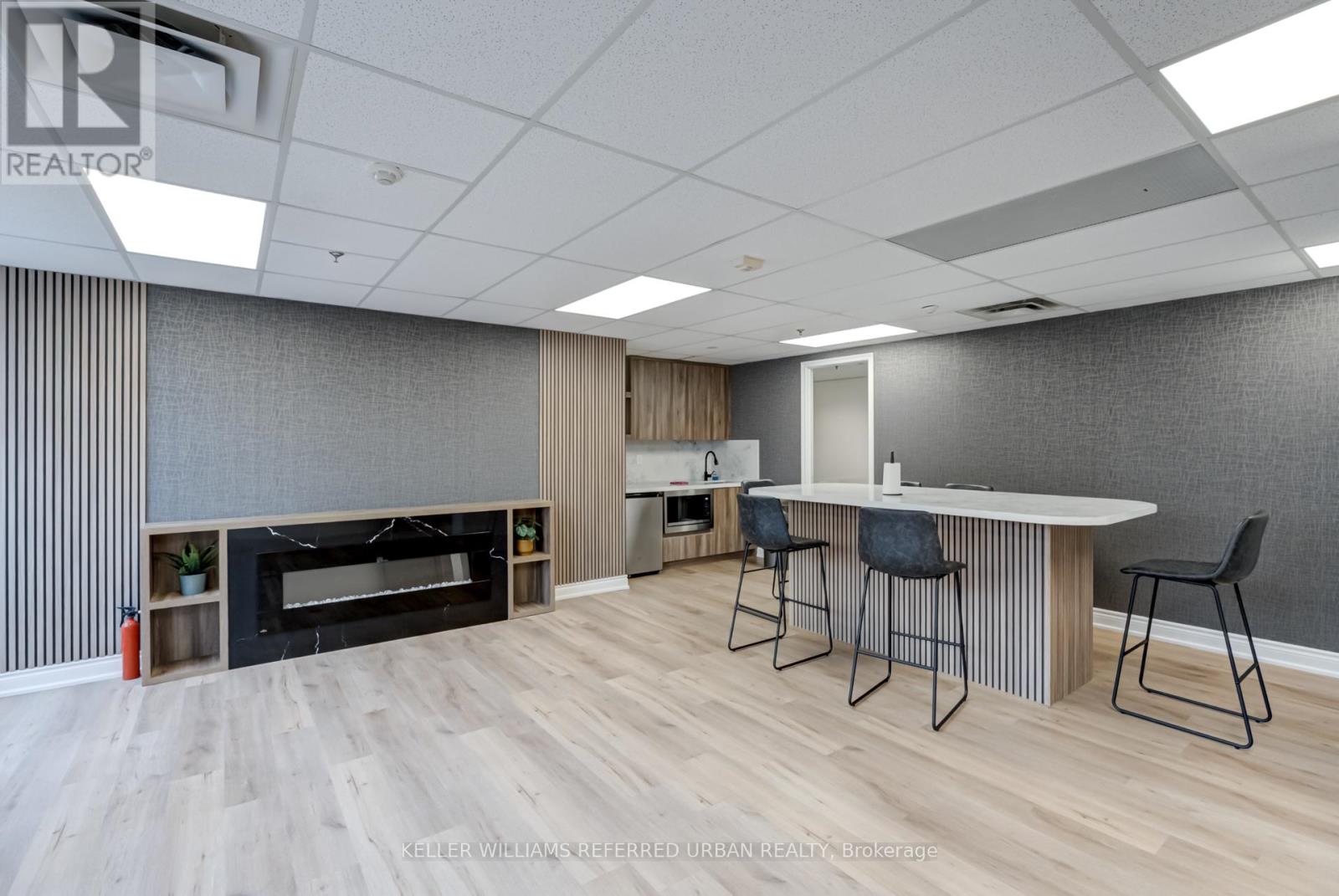 703 - 140 Bathurst Street, Toronto, Ontario  M5V 3N8 - Photo 23 - C12113740
