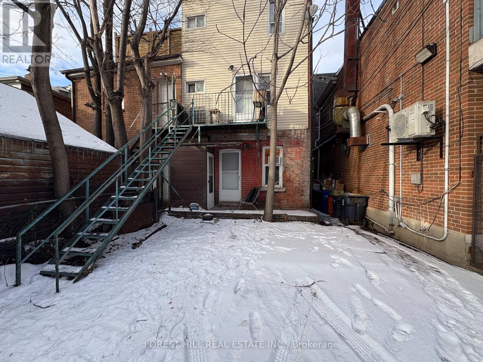 889 Dundas Street W, Toronto, Ontario  M6J 1V9 - Photo 13 - C12113742
