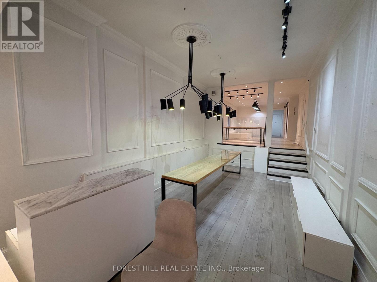 889 Dundas Street W, Toronto, Ontario  M6J 1V9 - Photo 4 - C12113742