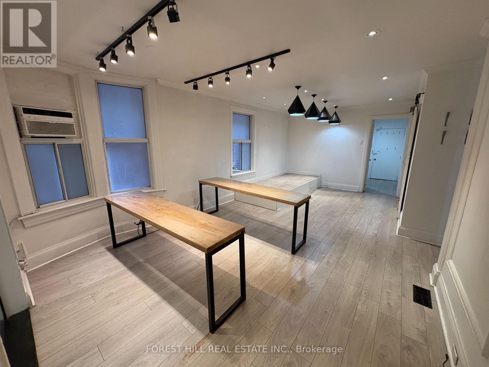 889 Dundas Street W, Toronto, Ontario  M6J 1V9 - Photo 8 - C12113742