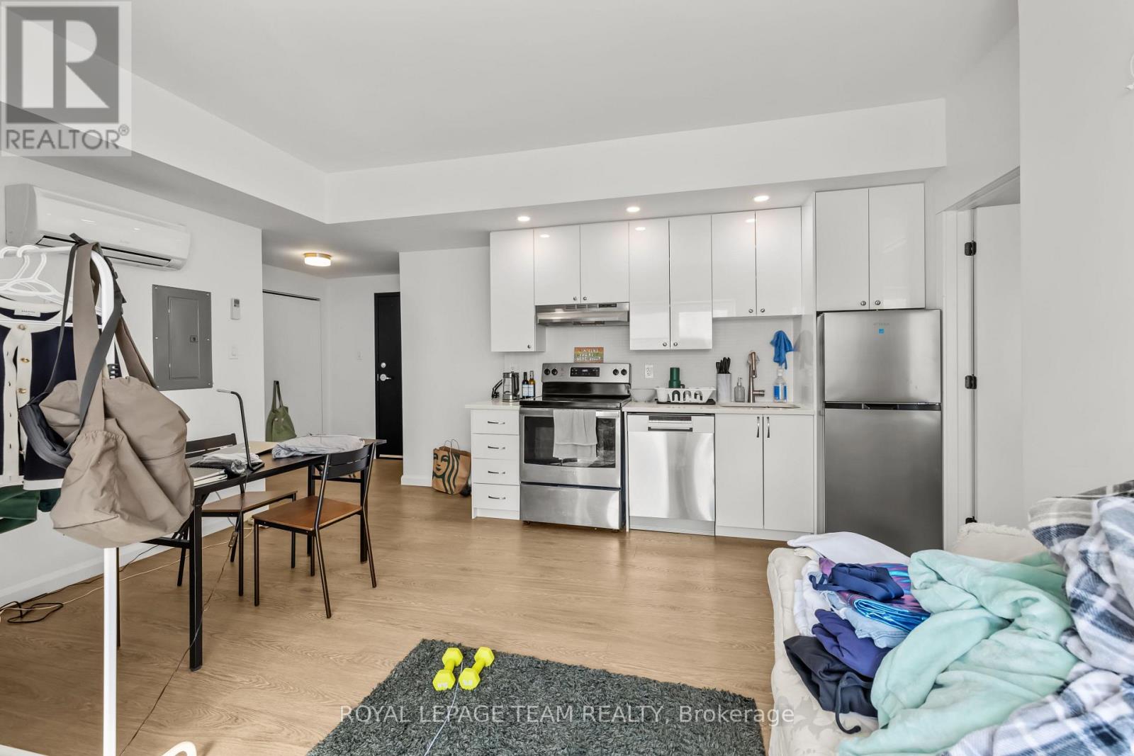 204 - 506 Gladstone Avenue, Ottawa, Ontario  K1R 5P1 - Photo 5 - X12113632