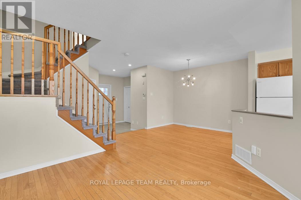 8 Calaveras Avenue, Ottawa, Ontario  K2J 4Z8 - Photo 15 - X12113706