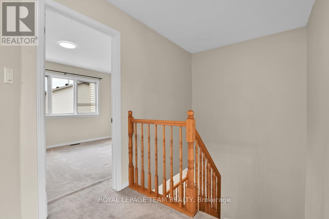 8 Calaveras Avenue, Ottawa, Ontario  K2J 4Z8 - Photo 18 - X12113706