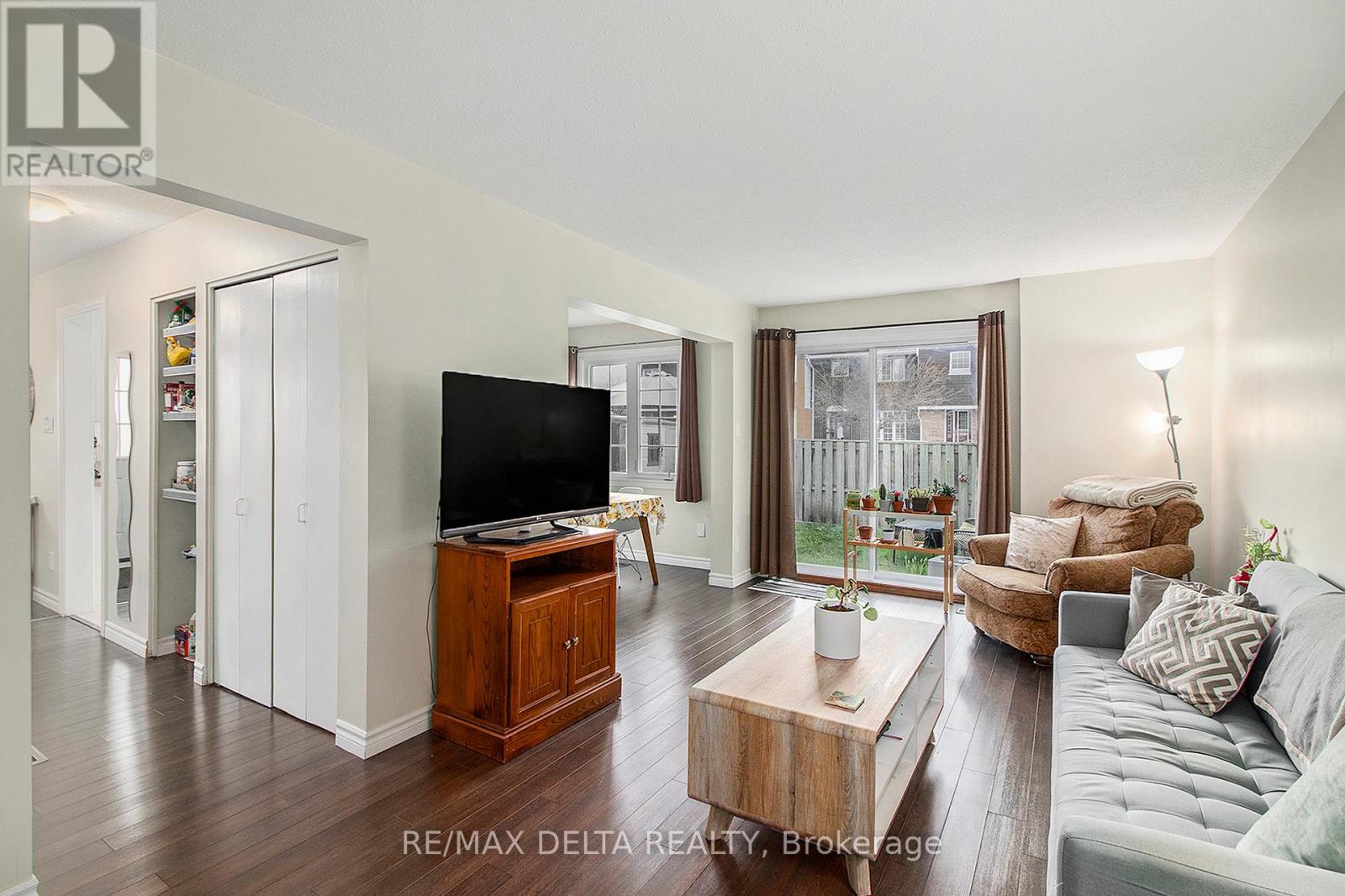 120 - 543 East Orkney Private, Ottawa, Ontario  K2C 3M7 - Photo 21 - X12113711