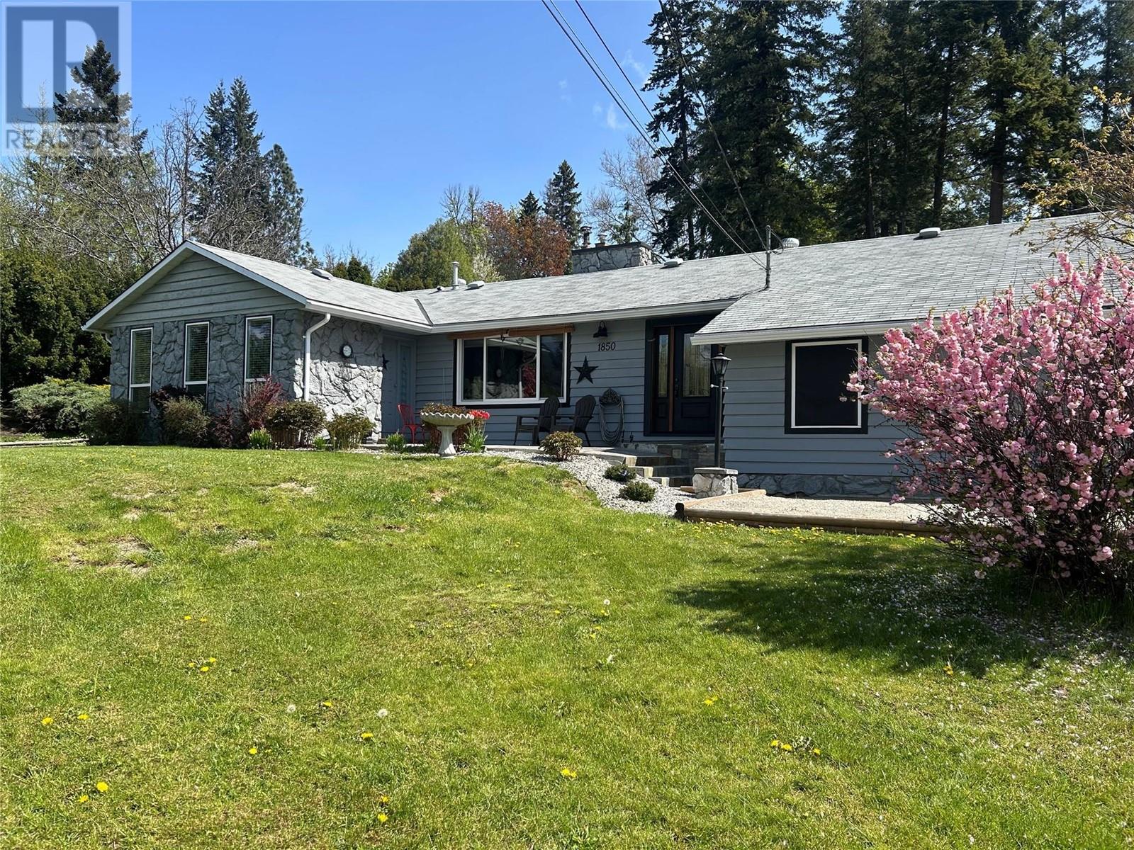 1850 Lakeshore Road, Salmon Arm, British Columbia