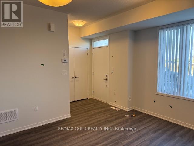 365 - 90 Honeycrisp Crescent, Vaughan, Ontario  L4K 0N7 - Photo 8 - N12113677