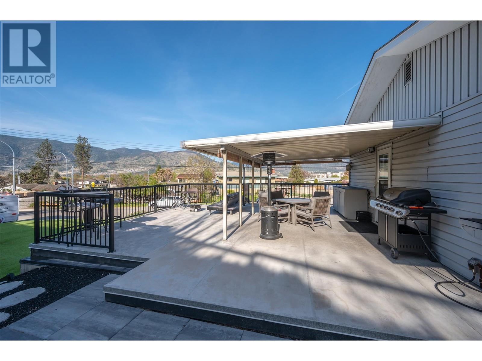 102 Pineview Place, Penticton, British Columbia  V2A 3R4 - Photo 27 - 10345733