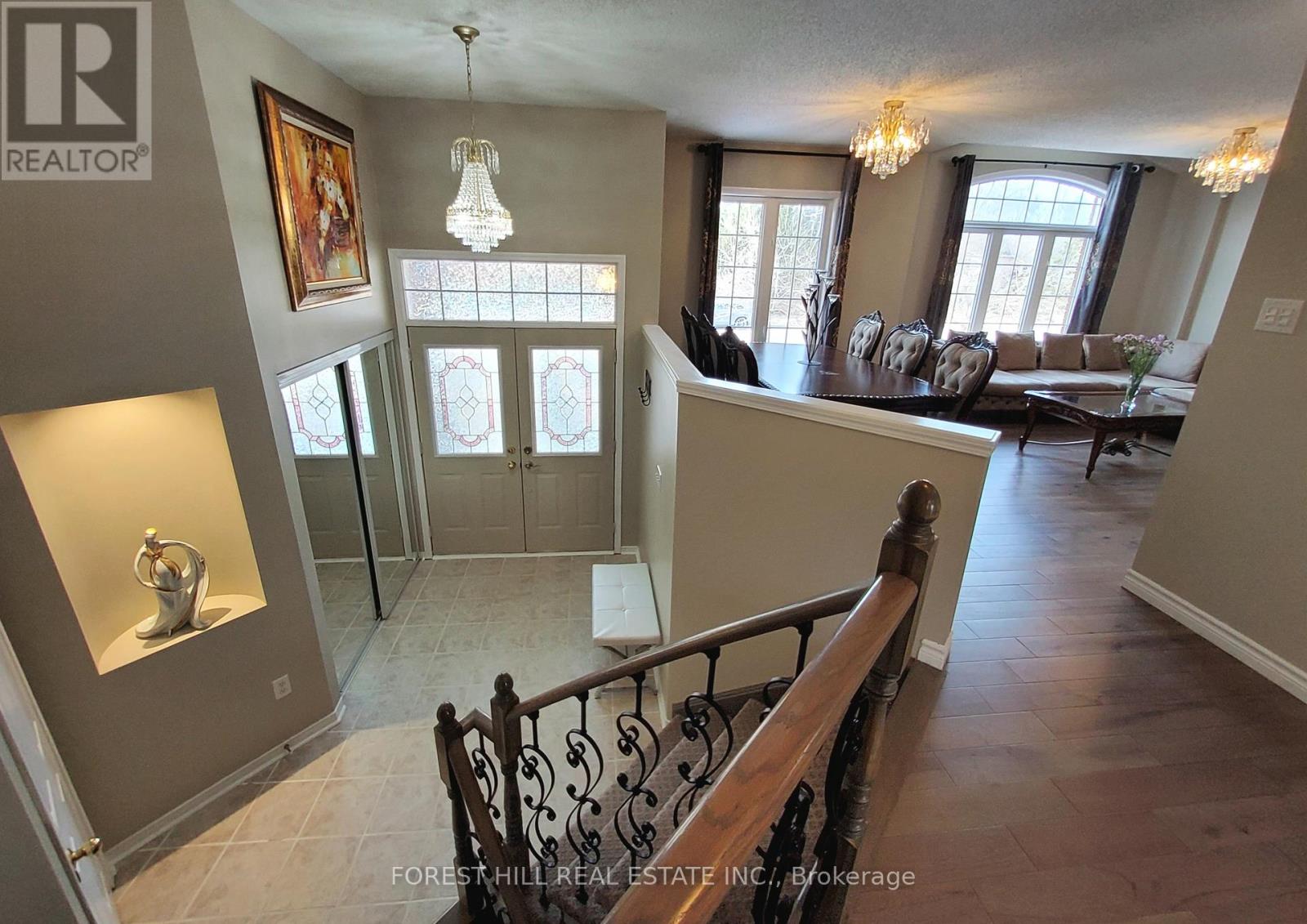 Property at 7 TAMARACK WAY image 3