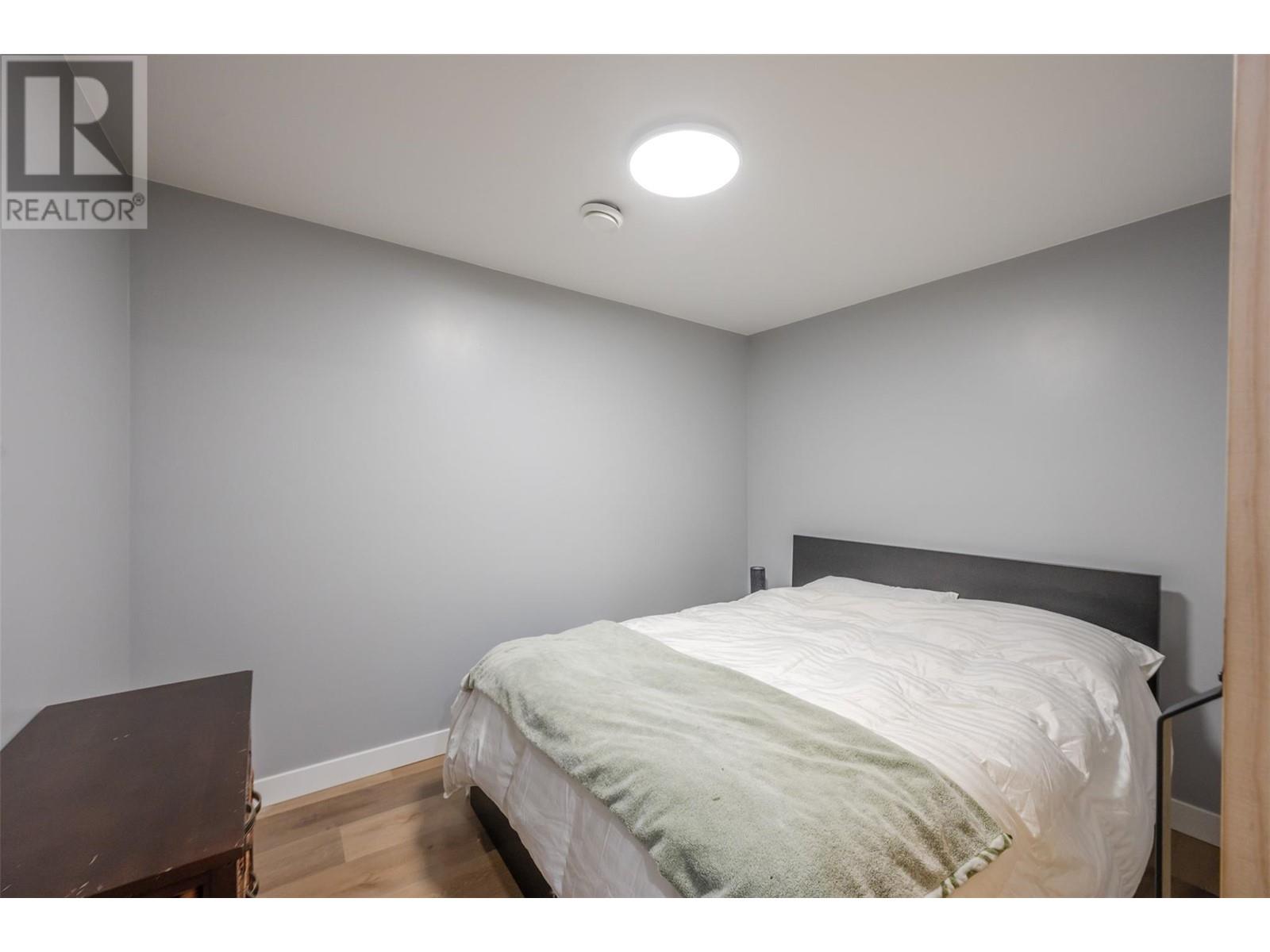 102 Pineview Place, Penticton, British Columbia  V2A 3R4 - Photo 58 - 10345733