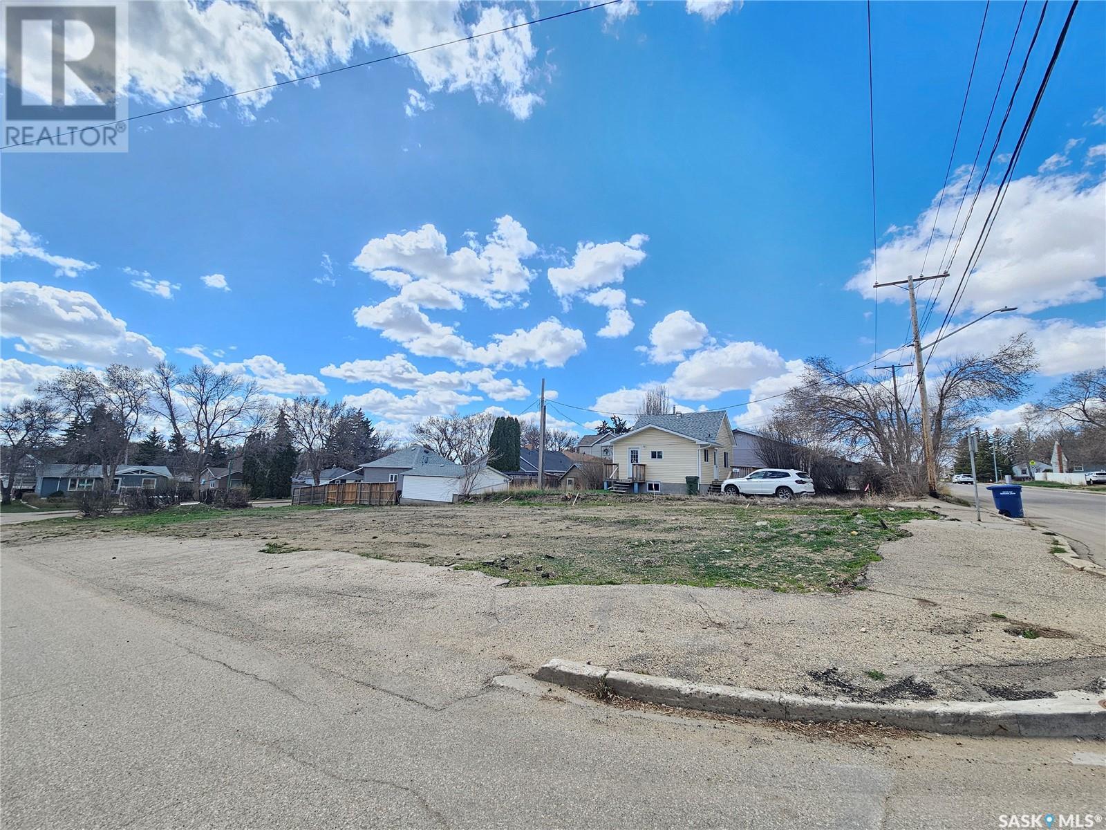 705 Caribou STREET W, Moose Jaw, Saskatchewan