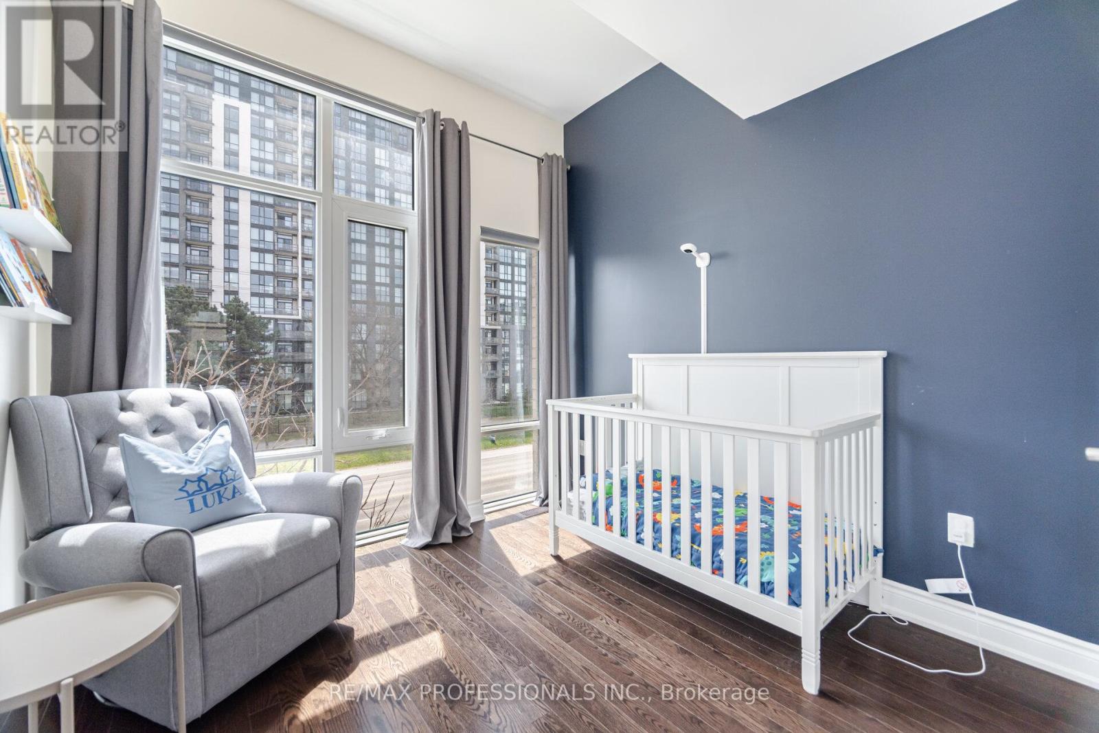 31 Pony Farm Drive, Toronto (Willowridge-Martingrove-Richview), Ontario  M9R 4B2 - Photo 22 - W12113670