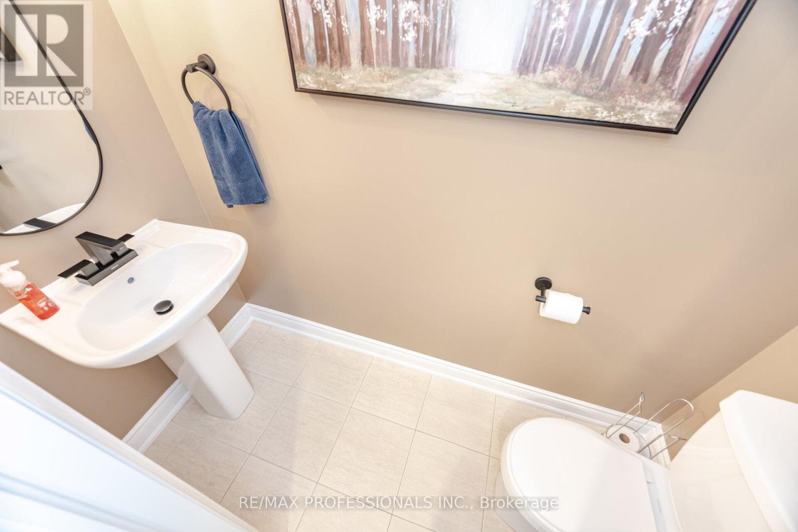 31 Pony Farm Drive, Toronto (Willowridge-Martingrove-Richview), Ontario  M9R 4B2 - Photo 31 - W12113670