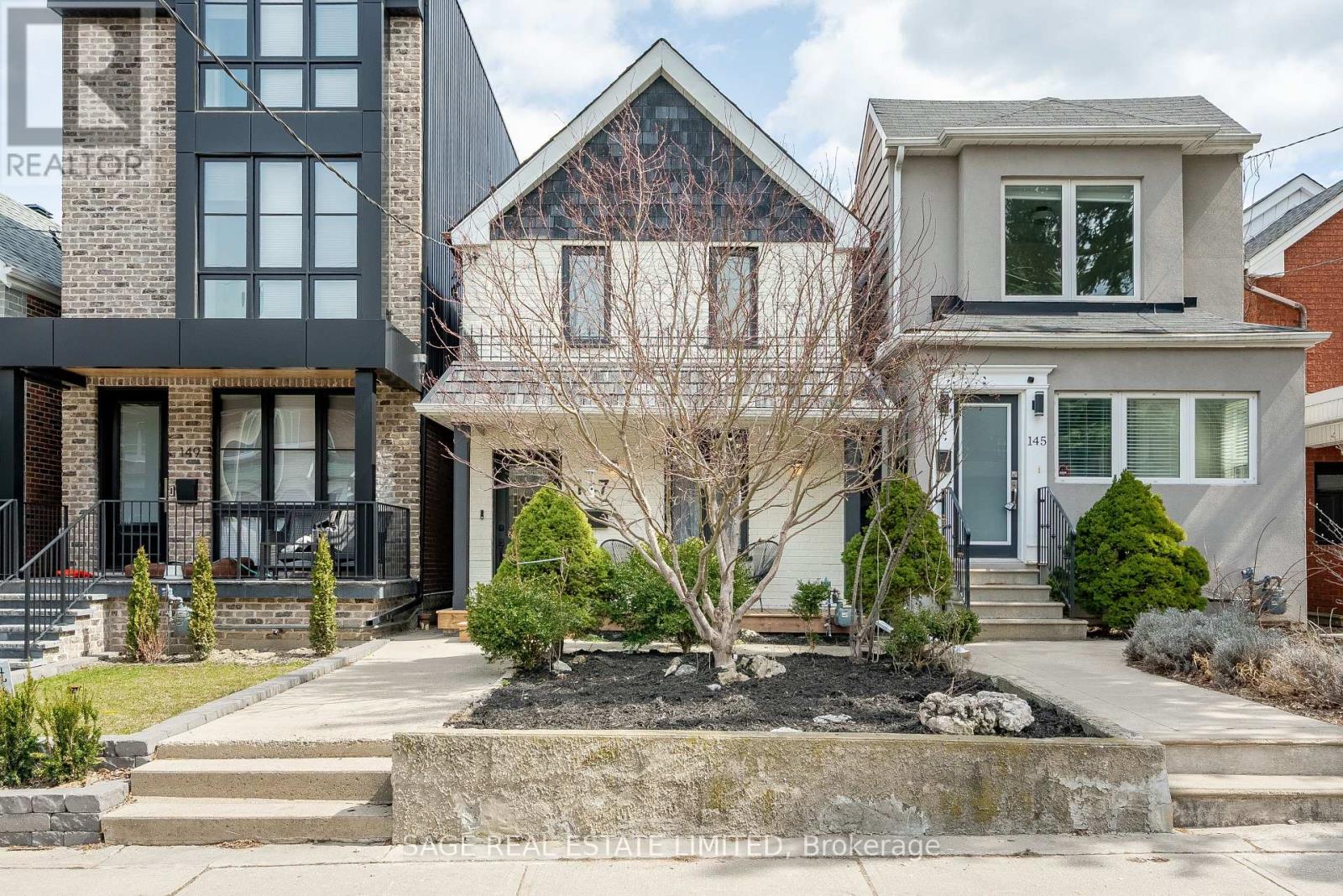 147 Boon Avenue, Toronto, Ontario  M6E 3Z6 - Photo 3 - W12113682