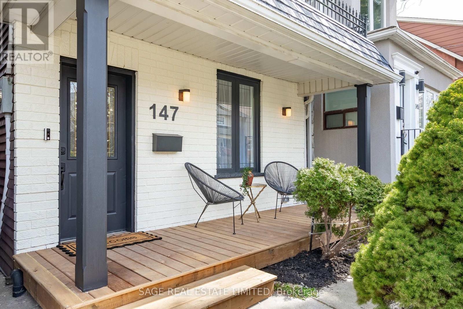 147 Boon Avenue, Toronto, Ontario  M6E 3Z6 - Photo 5 - W12113682