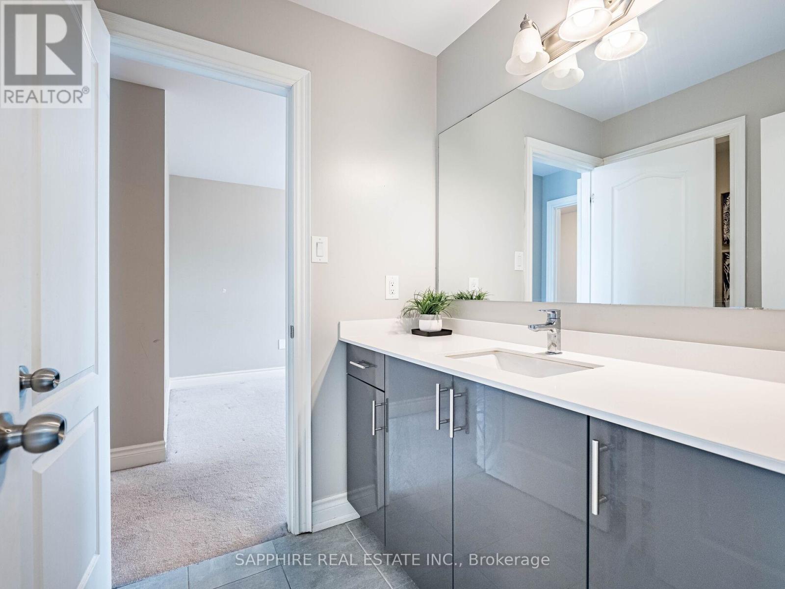 1259 Mcphedran Point, Milton, Ontario  L9E 1J5 - Photo 33 - W12113689