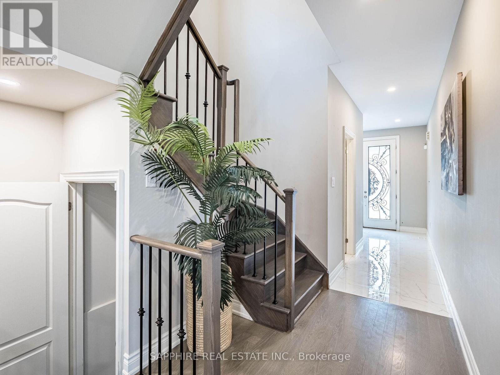 1259 Mcphedran Point, Milton, Ontario  L9E 1J5 - Photo 6 - W12113689