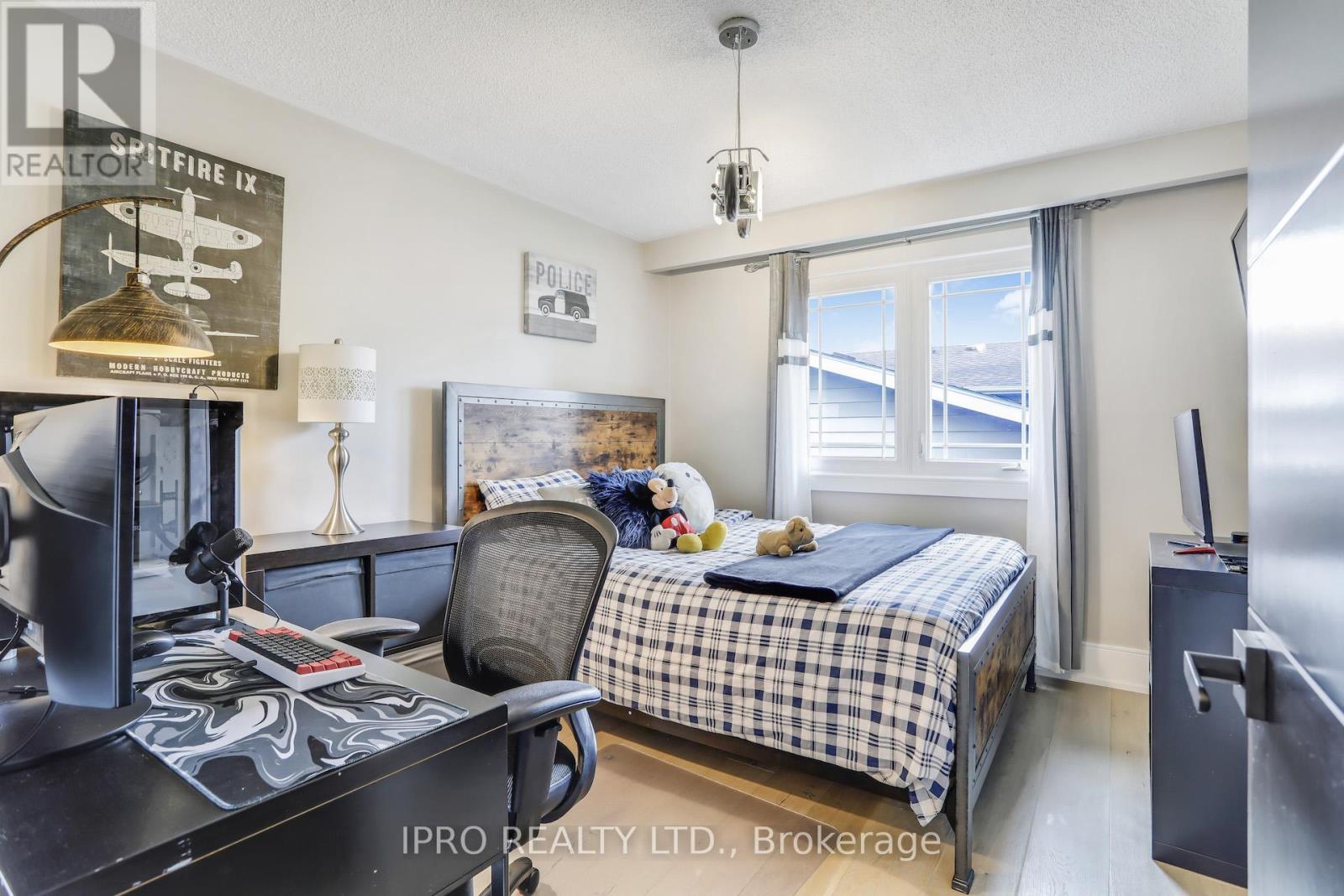 3484 Riverspray Crescent, Mississauga, Ontario  L4Y 3M7 - Photo 23 - W12113694