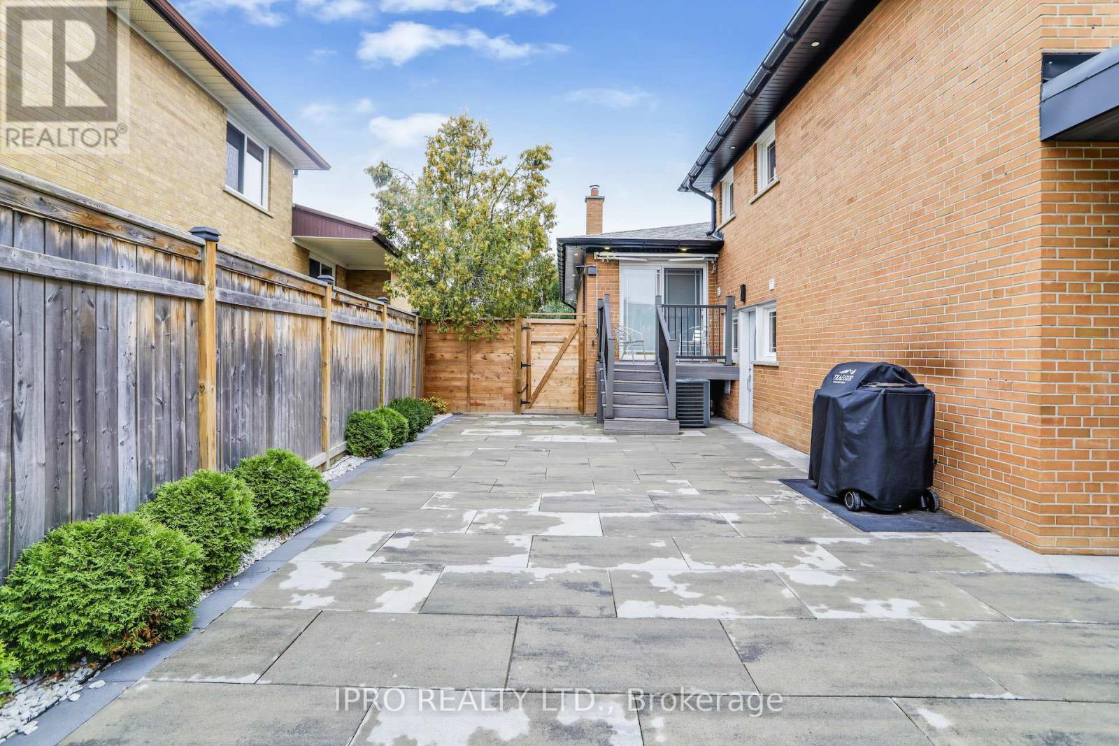 3484 Riverspray Crescent, Mississauga, Ontario  L4Y 3M7 - Photo 40 - W12113694