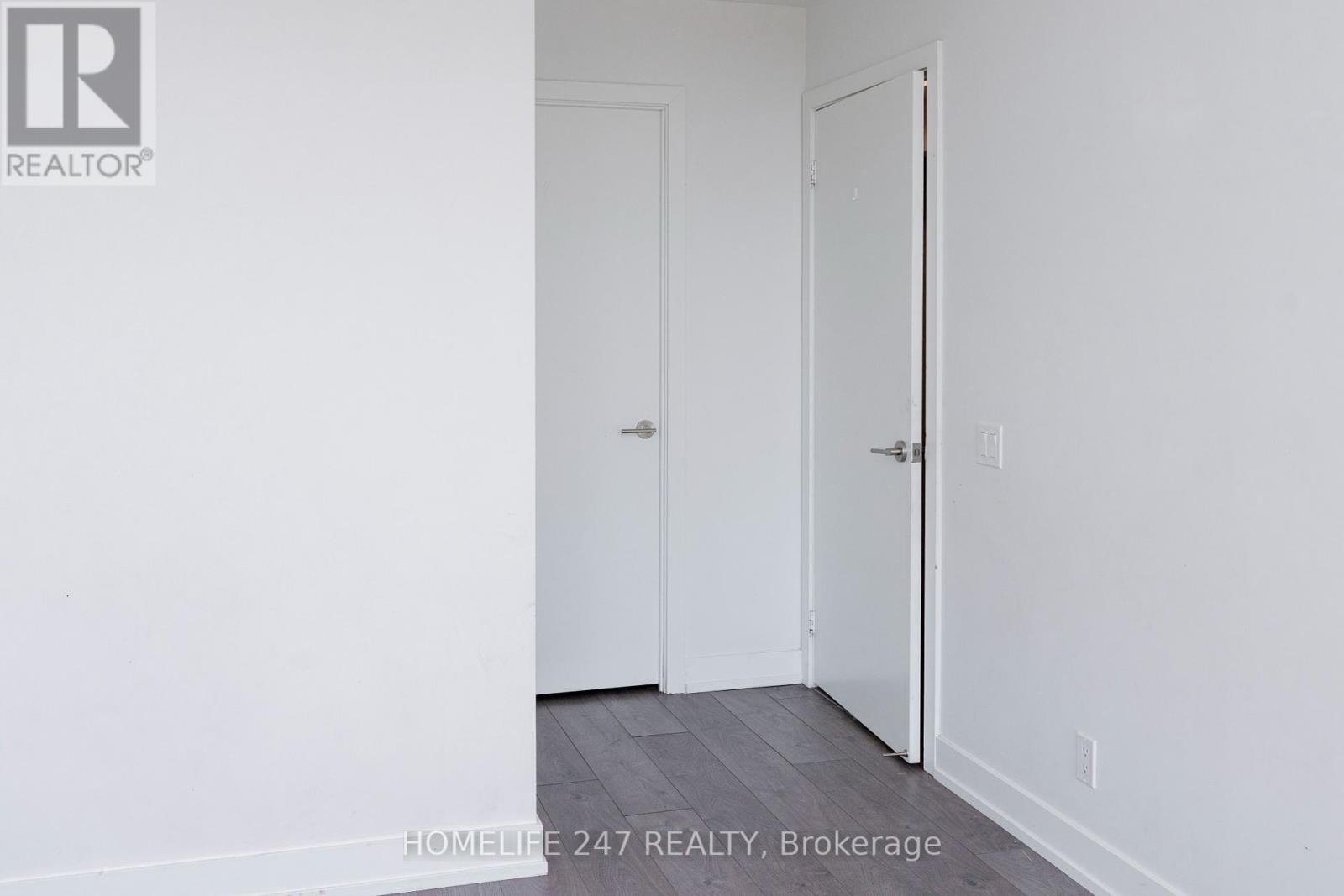 308 - 225 Veterans Drive W, Brampton (Northwest Brampton), Ontario  L7A 0B6 - Photo 11 - W12113716