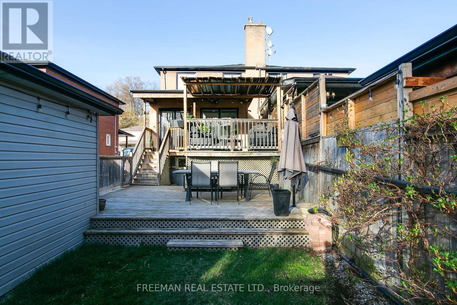 14 Hilldale Road, Toronto, Ontario  M6N 3Y2 - Photo 33 - W12113733