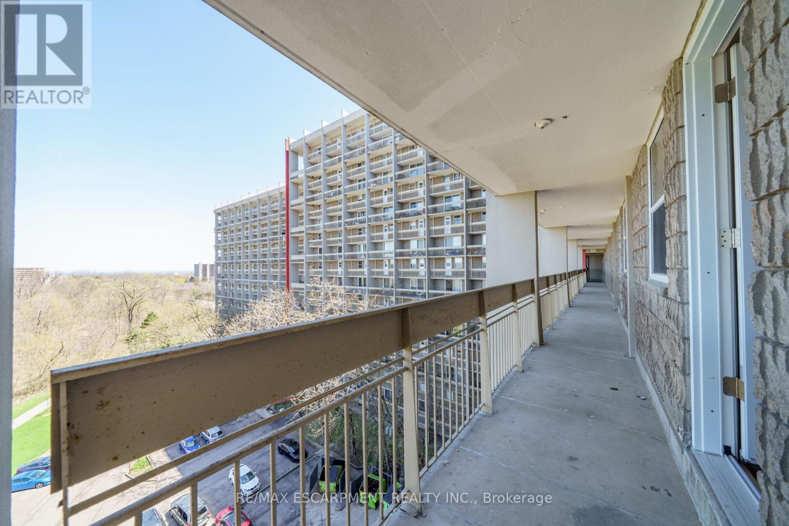 424 - 350 Quigley Road, Hamilton (Vincent), Ontario  L8K 5N2 - Photo 40 - X12113741