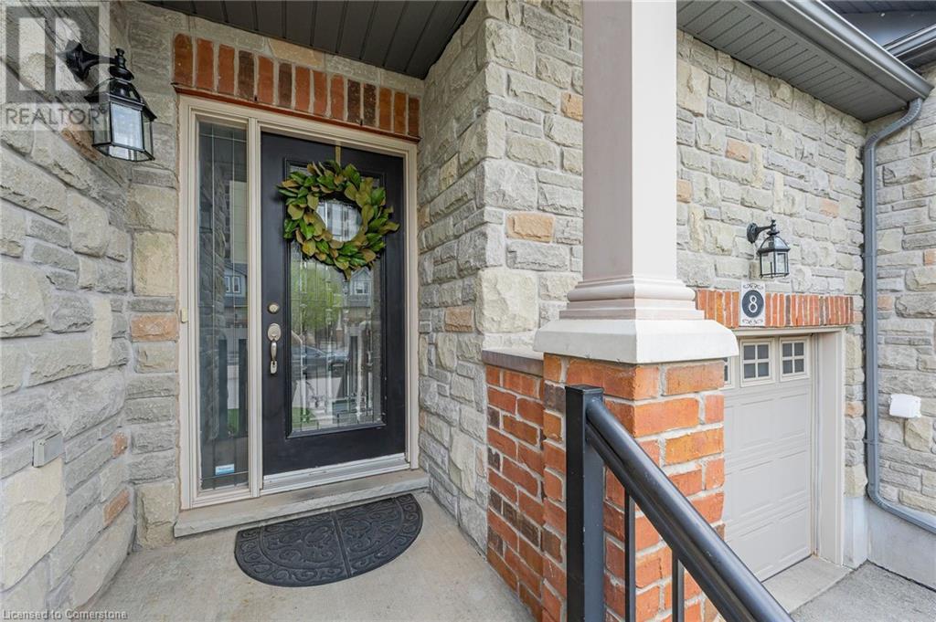 Property at 8 PAMELA Lane image 3
