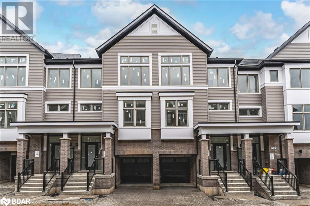 32 BRANDON Crescent, Tottenham, Ontario