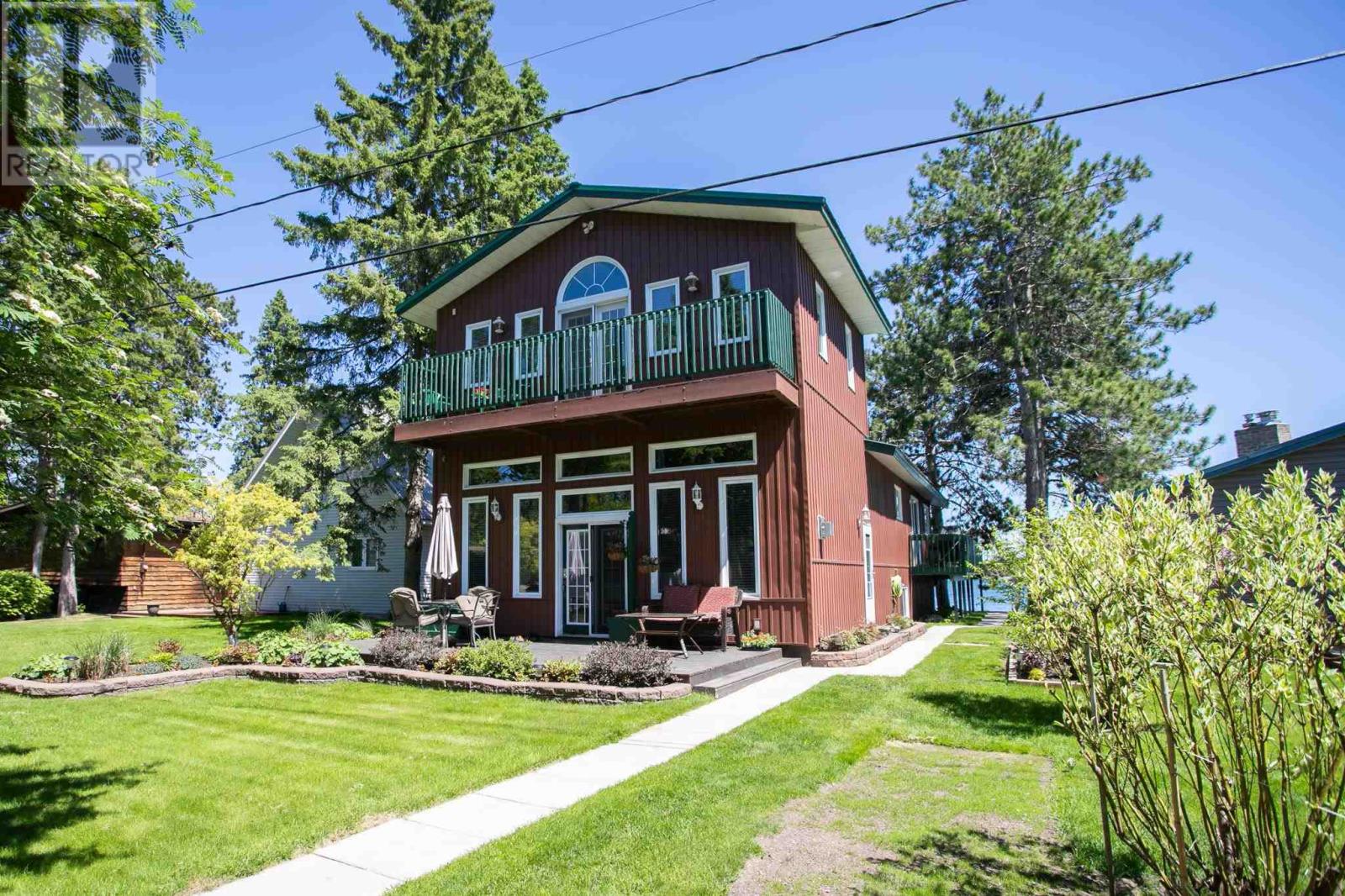 460 Red Pine Dr, Sault Ste. Marie, Ontario  P6A 5K6 - Photo 3 - SM250910