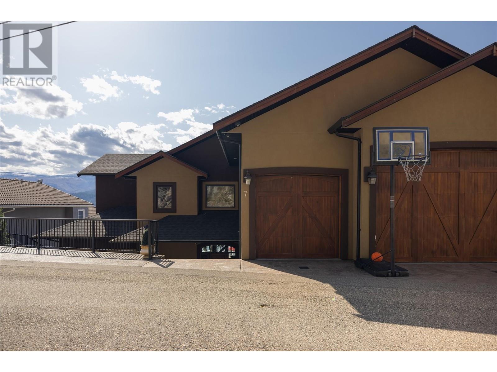 9990 Eastside Road Unit# 7, Vernon, British Columbia