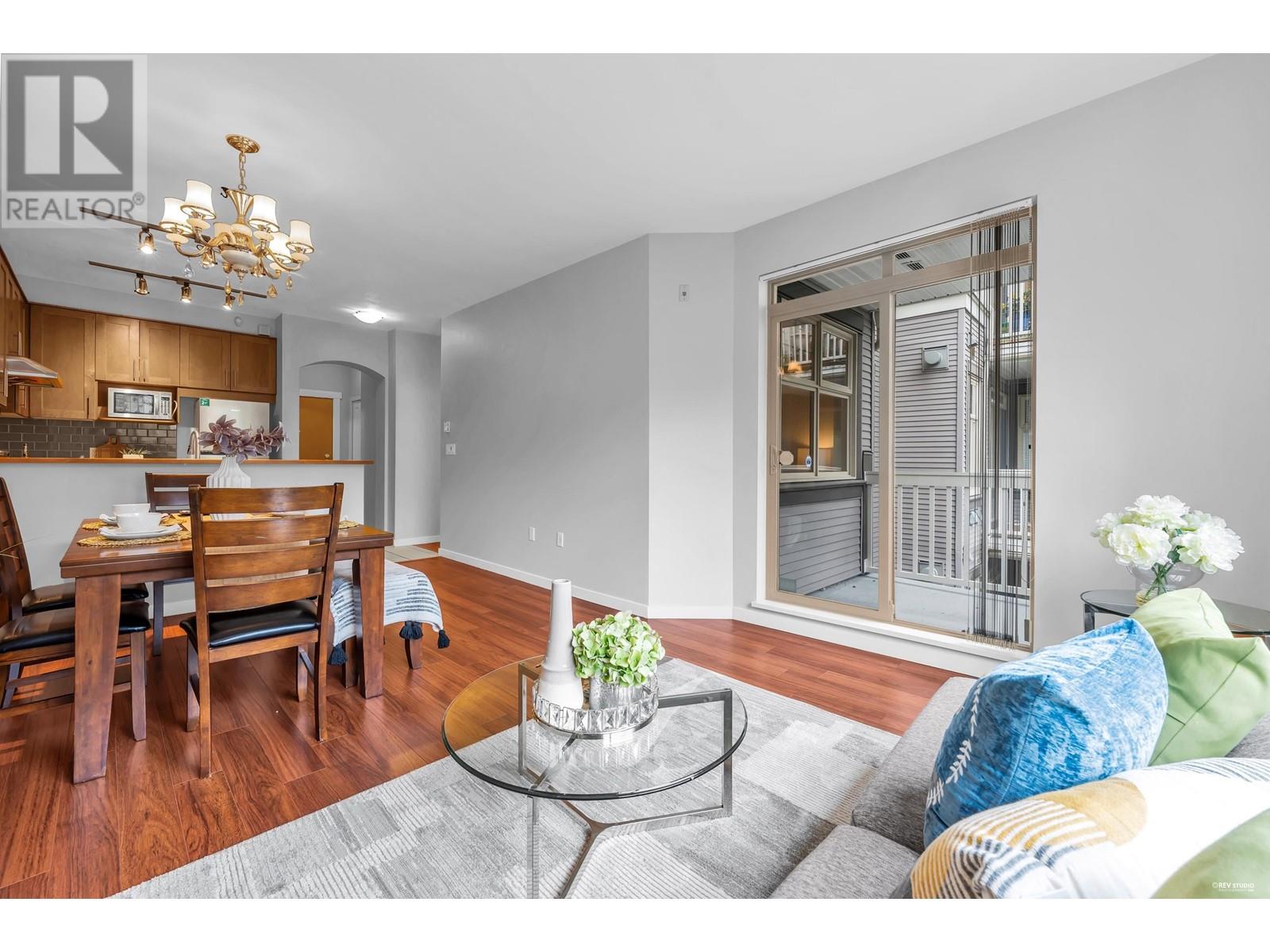 Listing Picture 5 of 34 : 311 4883 MACLURE MEWS, Vancouver / 溫哥華 - 魯藝地產 Yvonne Lu Group - MLS Medallion Club Member