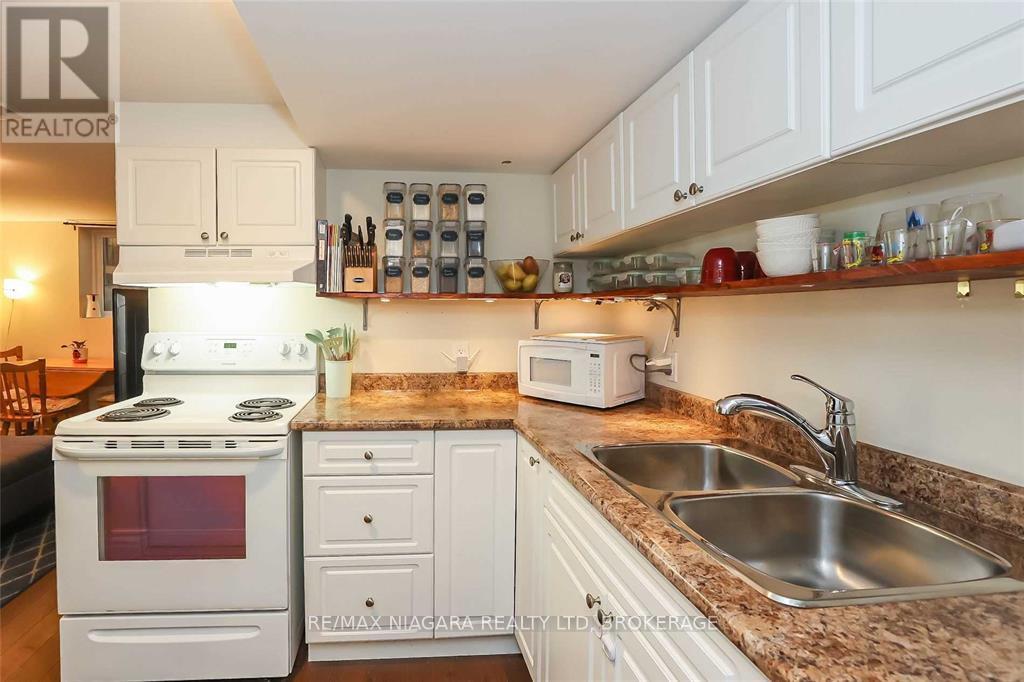 41 Meadowvale Drive, St. Catharines, Ontario  L2N 3Z6 - Photo 17 - X12113751