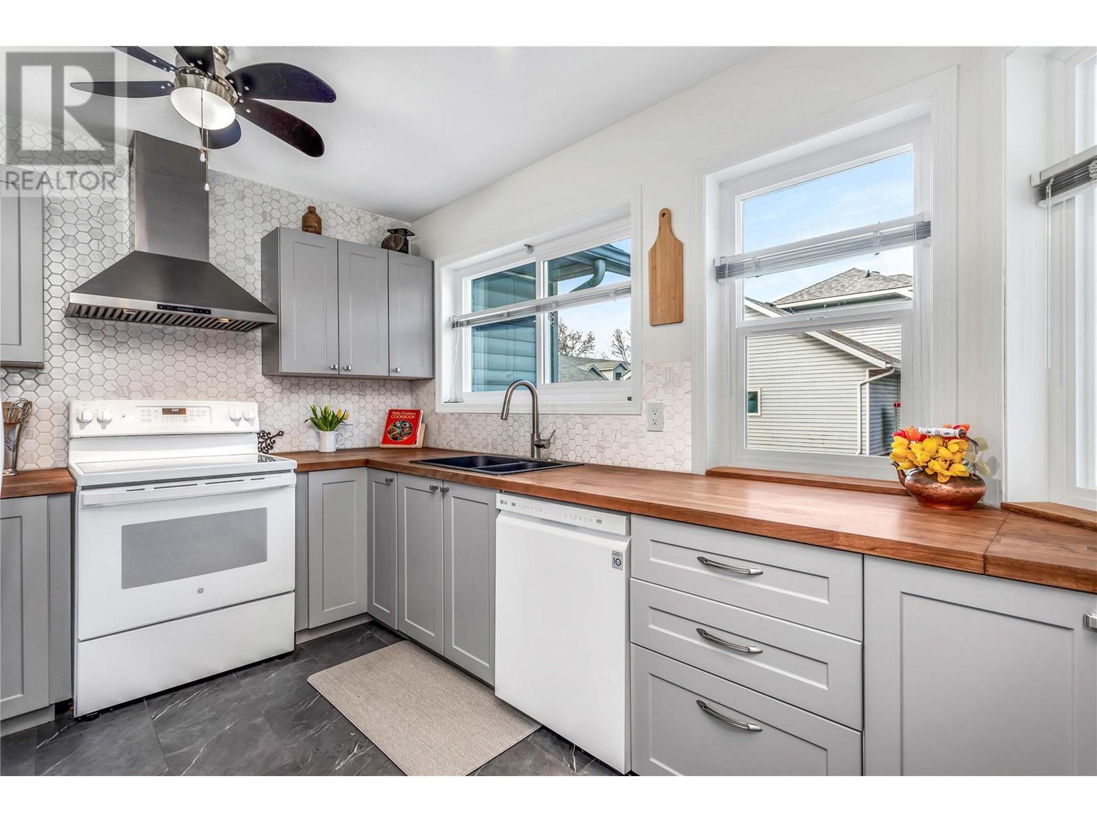 Property at 350 Davie Road Unit# 6 image 5