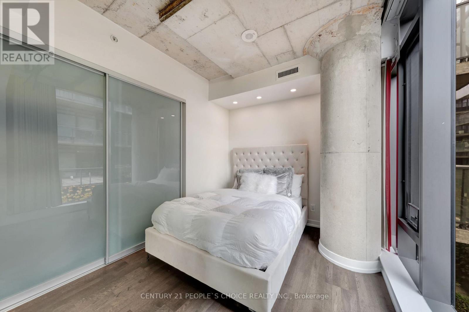 305 - 560 King Street W, Toronto, Ontario  M5V 1M3 - Photo 14 - C12113822
