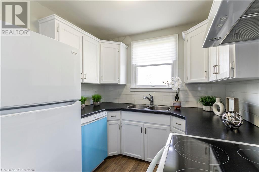 20 West 1st Street, Hamilton, Ontario  L9C 3B8 - Photo 8 - 40723220
