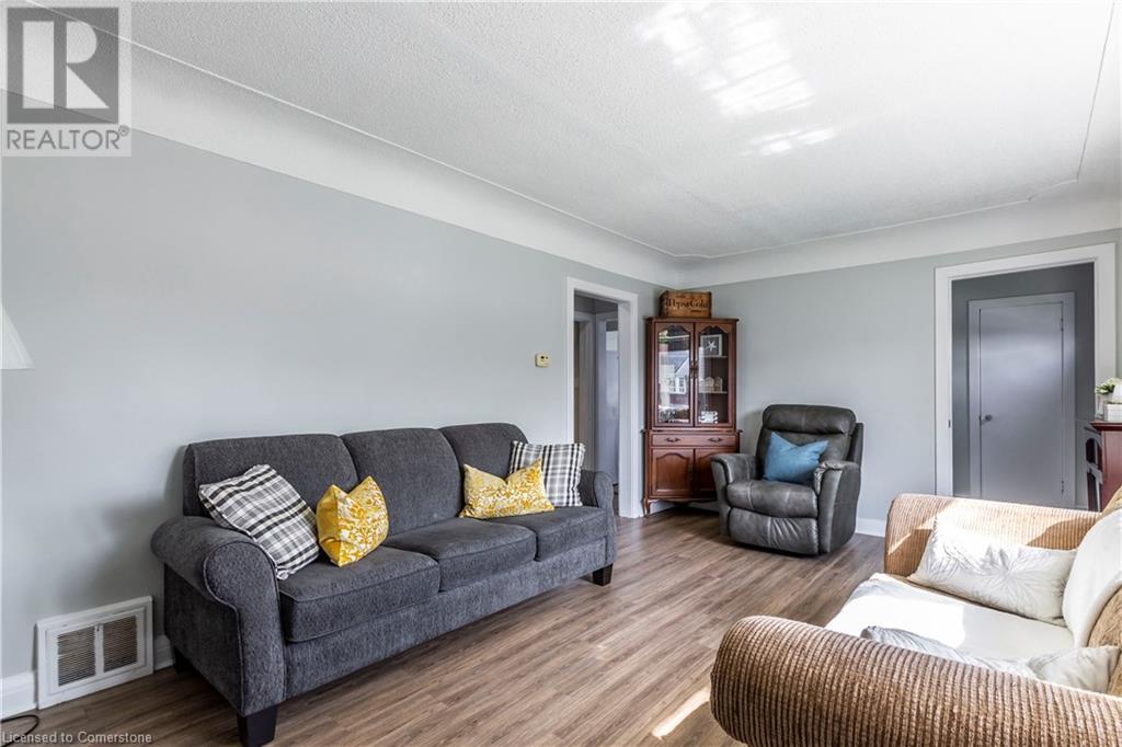 20 West 1st Street, Hamilton, Ontario  L9C 3B8 - Photo 12 - 40723220