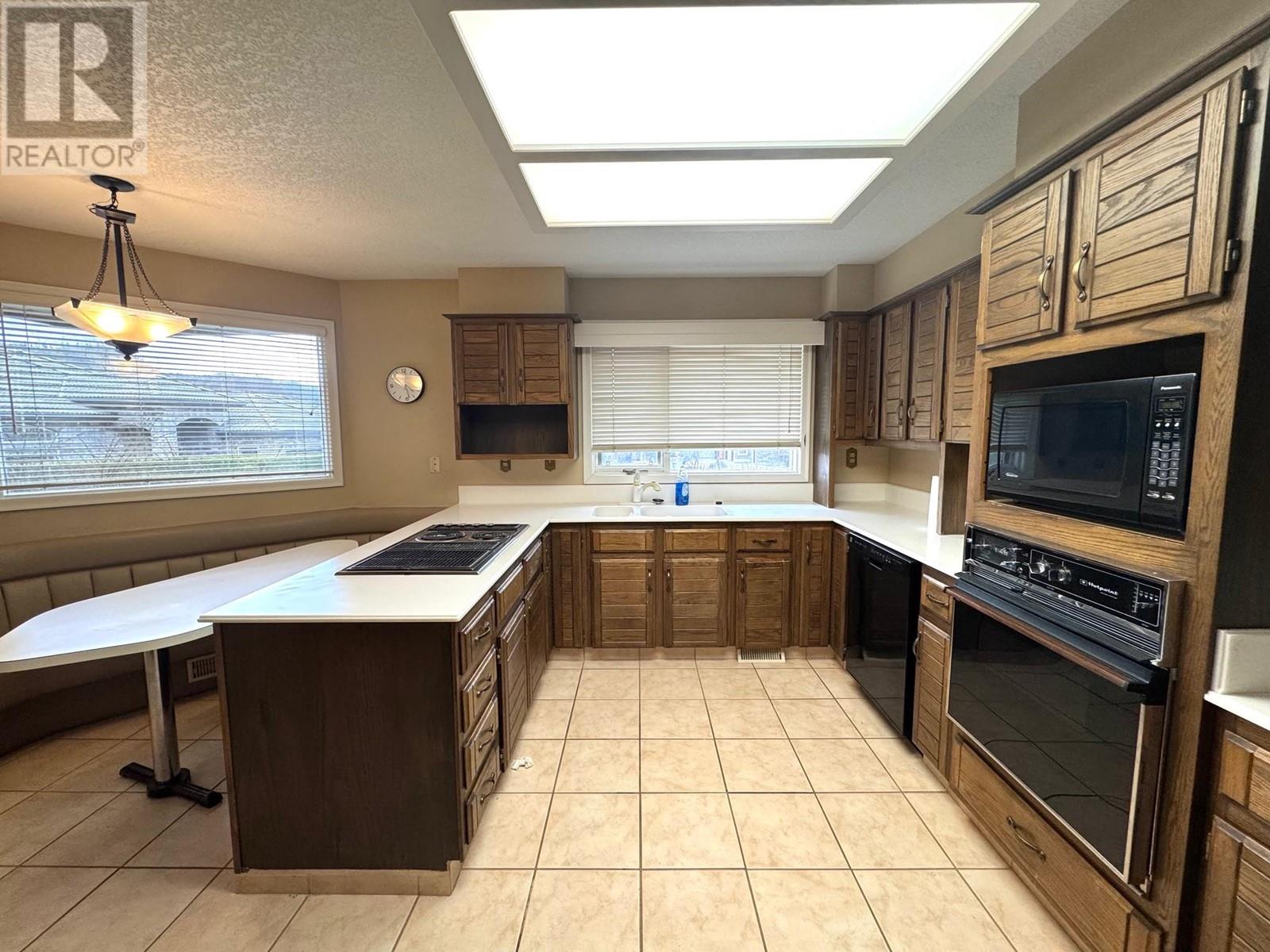 Property at 476 Pevero Place image 4
