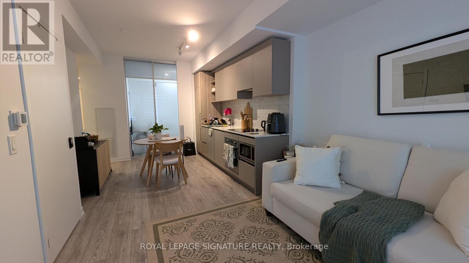 521 - 55 Mercer Street, Toronto, Ontario  M5V 0W4 - Photo 24 - C12113801