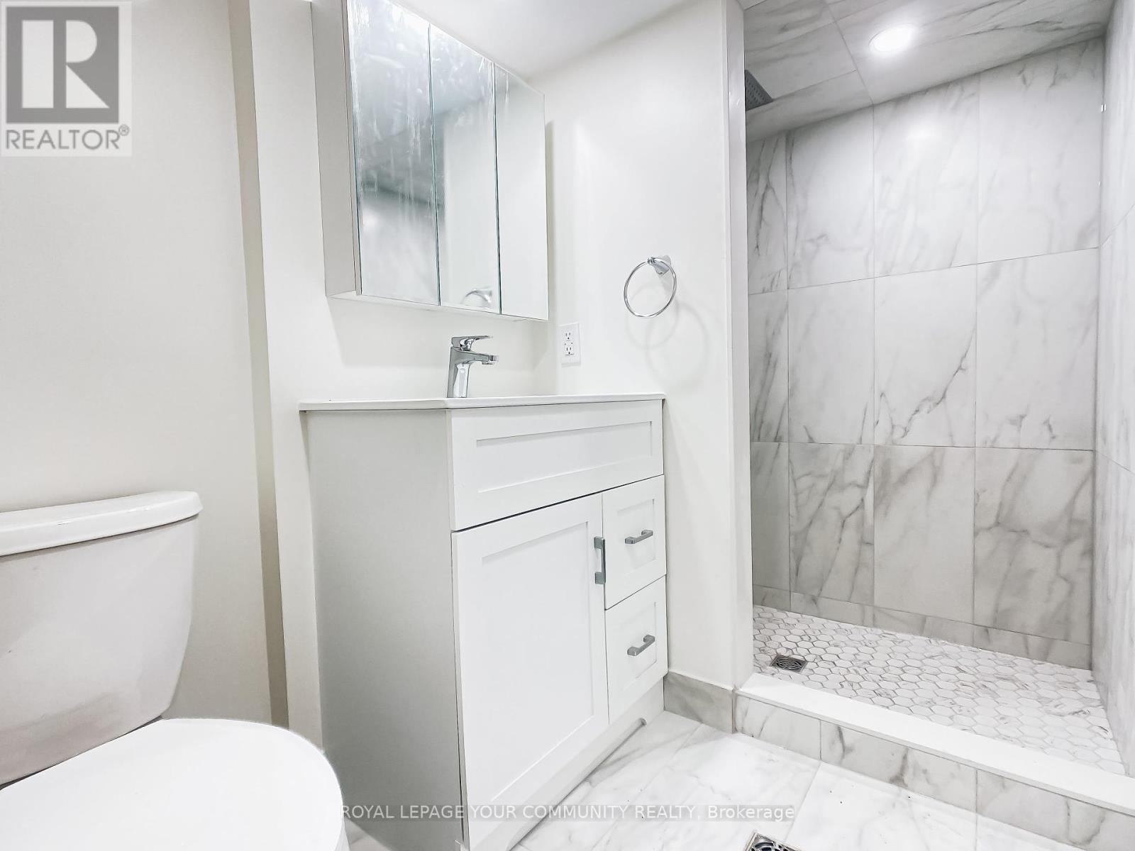 1623 Keele Street, Toronto, Ontario  M6M 3V8 - Photo 17 - W12112157