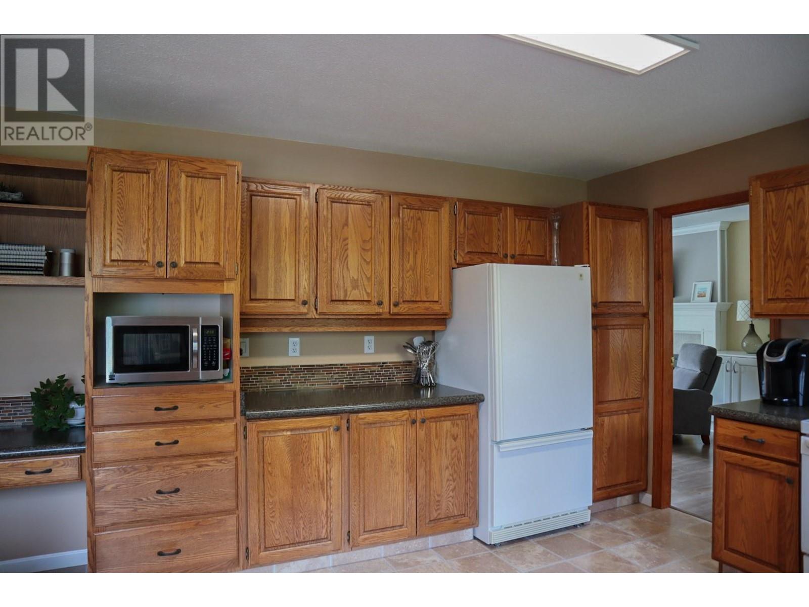 836 Burns Avenue, Warfield, British Columbia  V1R 2G1 - Photo 23 - 10345406
