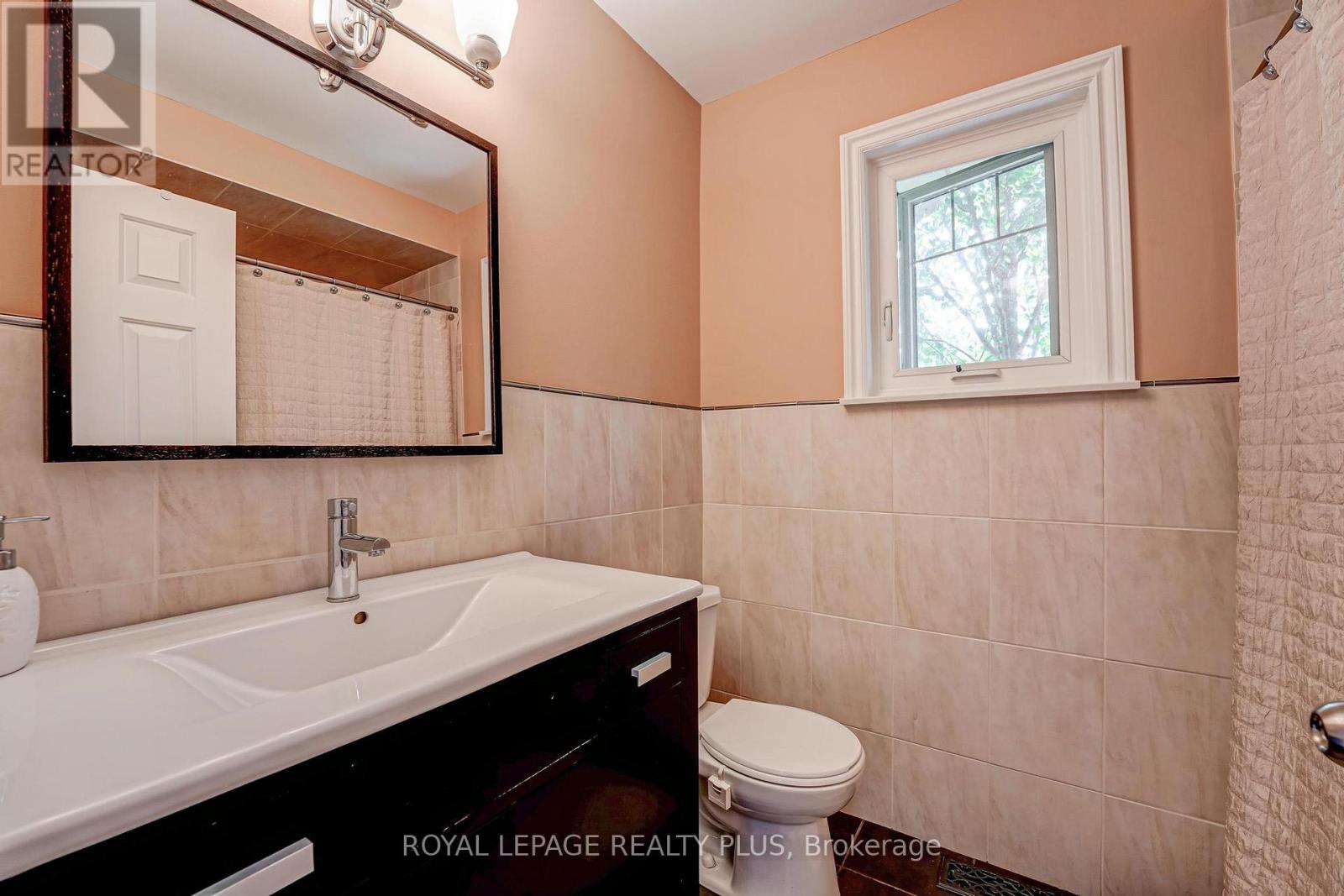 5 Coates Hill Court, Caledon, Ontario  L7E 0N5 - Photo 19 - W12113802