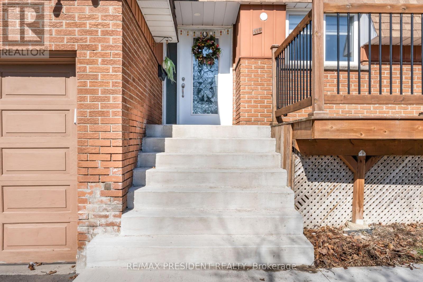 118 Charters Road, Brampton, Ontario  L6V 2S5 - Photo 11 - W12113821