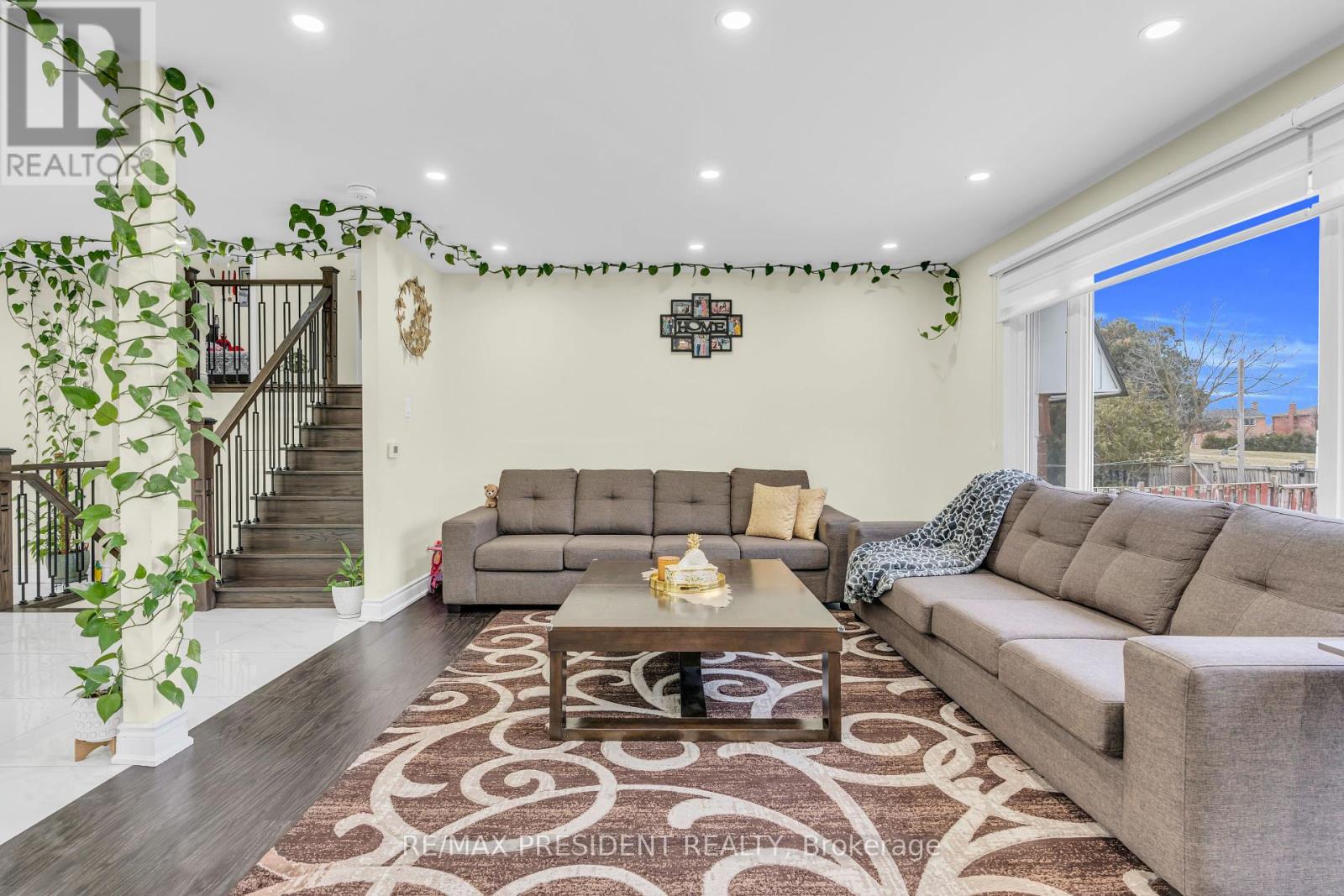 118 Charters Road, Brampton, Ontario  L6V 2S5 - Photo 18 - W12113821
