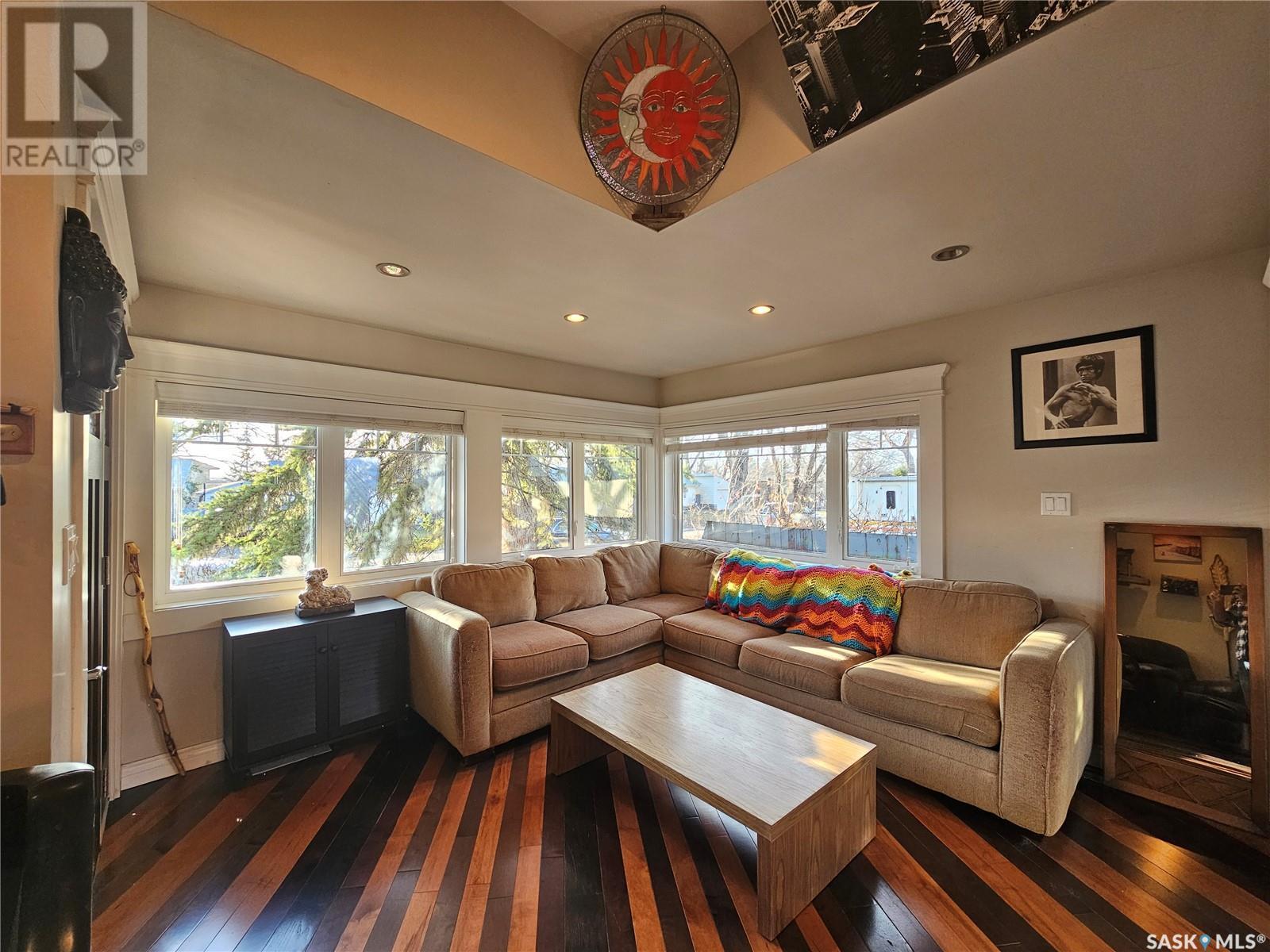 Property at 1207 Kilburn AVENUE image 3